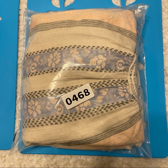 Altar’d state women’s sleeveless blouse - Picture 10 of 16